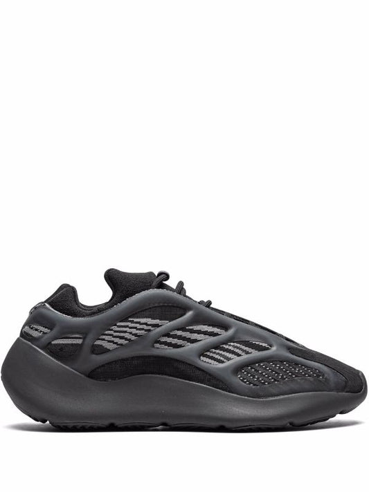 Adidas YEEZY 700 V3 "Dark Glow" Sneaker